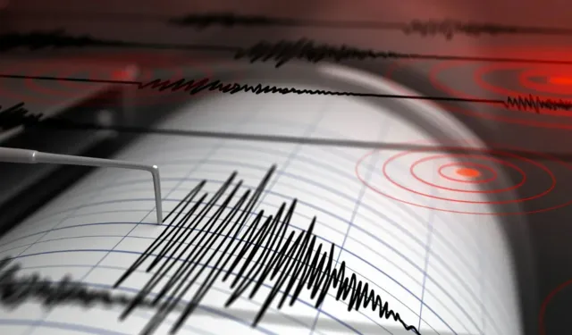İzmir açıklarında deprem