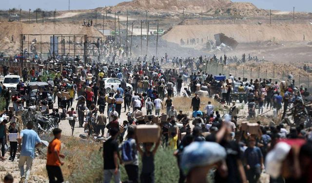 Gazze Şeridi'nde şehit sayısı 54 bin 981'e yükseldi