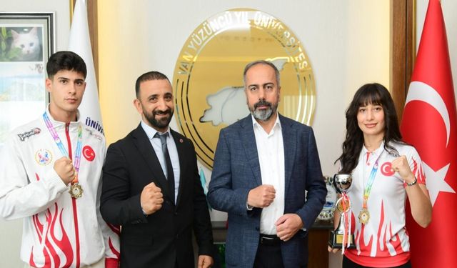 Van YYÜ sporcuları Türkiye Şampiyonu oldu