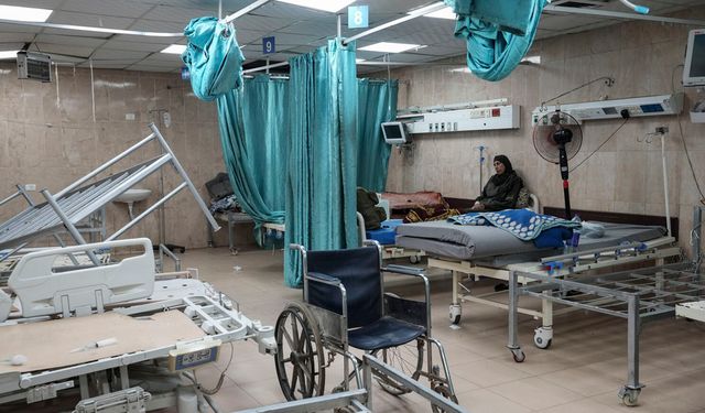 Aksa Hastanesi'nde yüzlerce hasta ölüm tehlikesi altında
