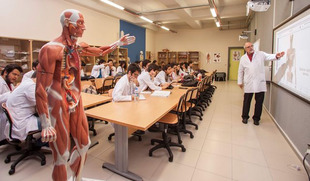 Tıp Fakültesi 2025 taban puanları kaç?