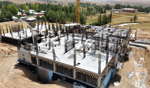 Van’da yapılan hastane binası yükseliyor!