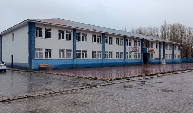 Van Çaldıran Zahide Mehmet Salih Tamince Lisesi