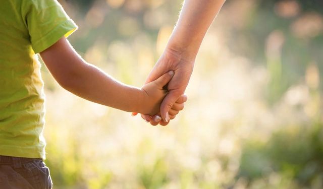 Çocukların Soyadıyla İlgili Emsal Karar: Yeni Eşin Soyadı Geçerli Değil