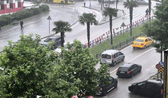 Meteoroloji'den kuvvetli rüzgâr ve sağanak yağış uyarısı