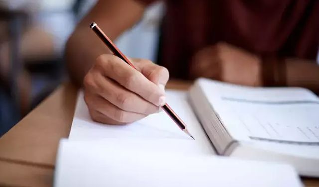 Sınav kelimesinin eş anlamlısı nedir?