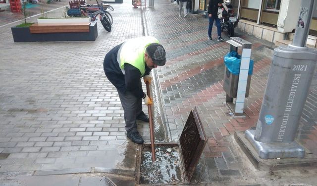 Sanat Sokağı her yağmurda sular altında kalıyor