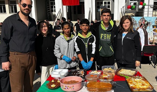 Van Fatih Sultan Mehmet Lisesi’nde Filistin kermesi düzenlendi