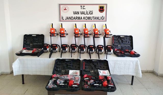 Van’da 430 bin TL değerinde gümrüksüz malzeme ele geçirildi