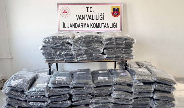 Van’da kaçakçılara yönelik operasyonlar sürüyor