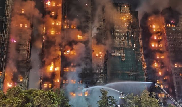 Hong Kong'da büyük yangın: Can kaybı 83'e yükseldi