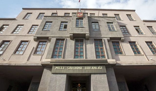 MSB: Düşen askeri kargo uçağındaki 20 personelimiz şehit oldu