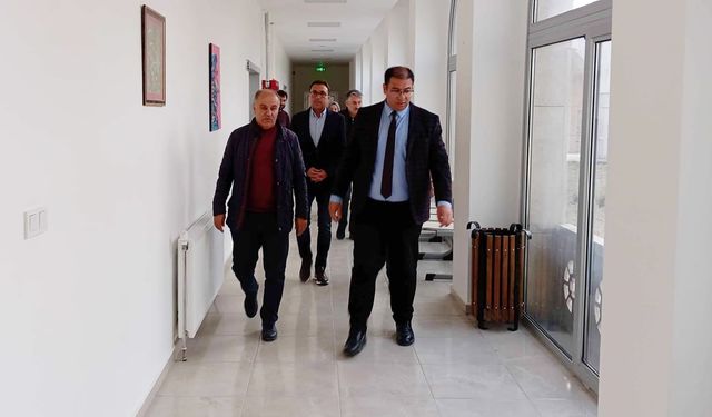 Müdür Nurses’ten Edremit Halk Eğitim Merkezi’ne ziyaret