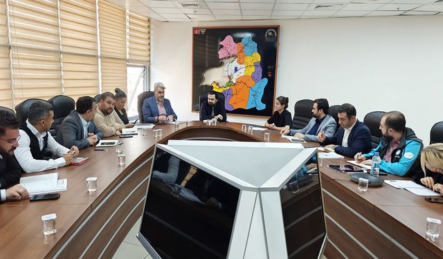 Van İl Sağlık Müdürlüğü’nde haftalık değerlendirme toplantısı yapıldı