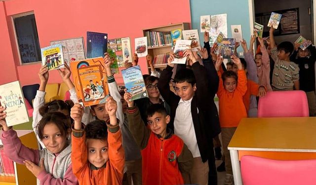 Van’da minik öğrencilerden anlamlı destek