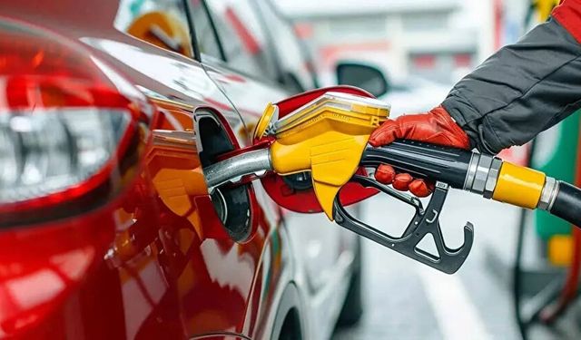 Benzinde fiyat değişikliği: 60 lirayı geçecek