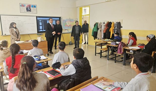 Müdür Nurses’ten ilçedeki okullara ziyaret