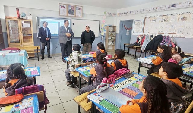 Müdür Nurses’ten okullara ziyaret