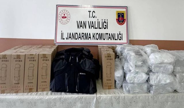 Van Başkale’de kaçakçılığa geçit yok! 1 milyon 100 bin TL değerinde kaçak eşya ele geçirildi