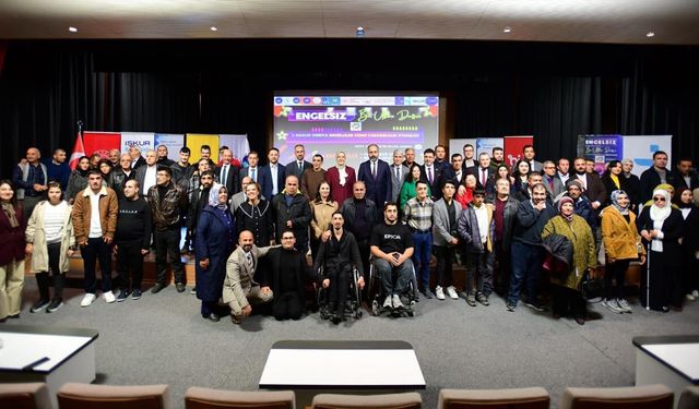 Van YYÜ’de ‘Engelsiz Bir Ufka Doğru’ programı düzenlendi