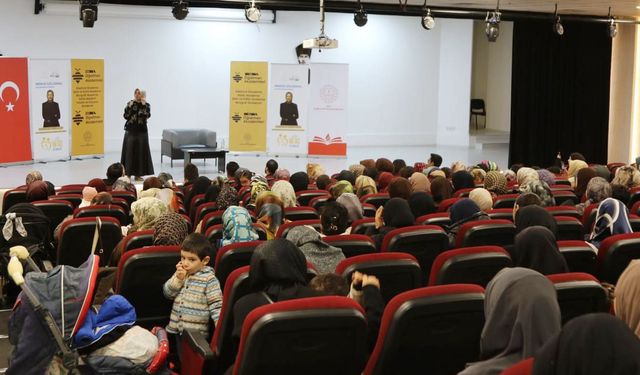 Van’da aile haftası programlarla kutlandı