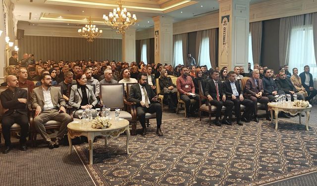 Van’da çevre sağlığı personeline hijyen ve güvenlik eğitimi verildi