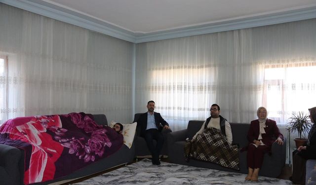 Van’da engelliler gününde anlamlı ziyaret