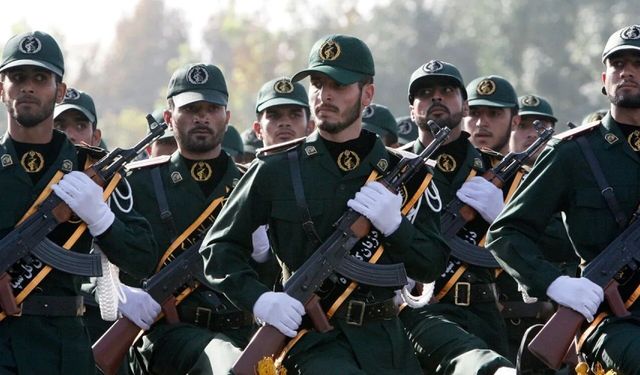 İran'dan dünyaya mesaj: Savaşa tam hazırlık içerisindeyiz