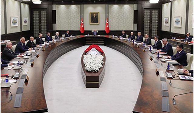 Kabine Beştepe’de Toplanıyor: Gündem Yoğun