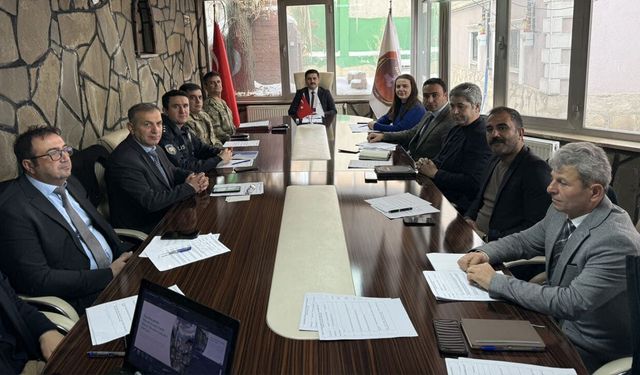 Van Özalp’ta bağımlılık ve kadına yönelik şiddetle mücadele toplantısı yapıldı