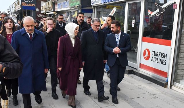 Bakan Göktaş Van’da esnaf ziyareti yaptı