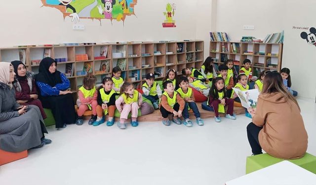 Edremit’te ‘annem bana masal okur musun’ projesi kapsamında anlamlı etkinlik