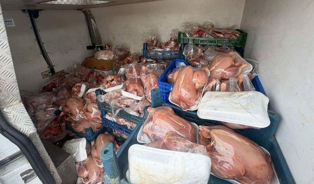 Van'da kaçak tavuk ürünleri ele geçirildi