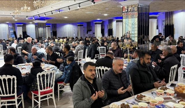 Köklü Değişim’den Van’da ümmet vurgulu iftar programı