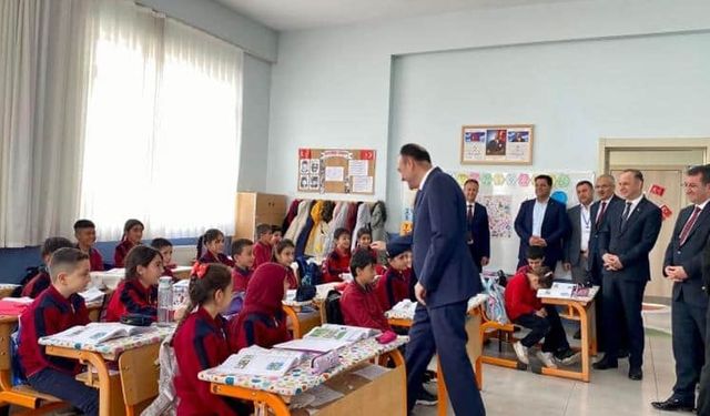 Müdür Çandıroğlu’ndan Gevaş’a ziyaret