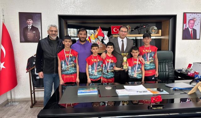 Türkiye üçüncülerinden Müdür Nurses’e ziyaret