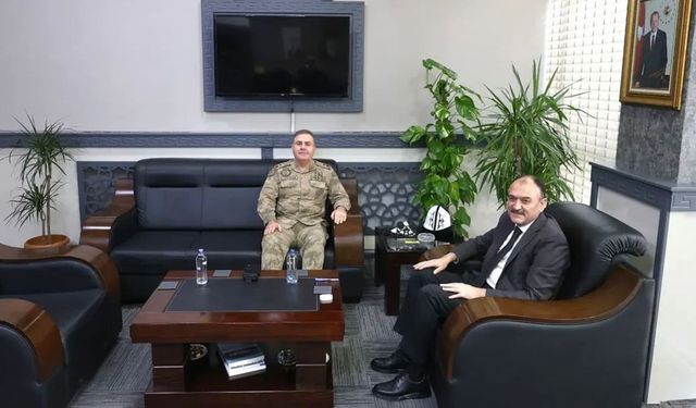 Van İl Jandarma Komutanı Avkıran’dan, Milli Eğitim Müdürü Çandıroğlu’na ziyaret