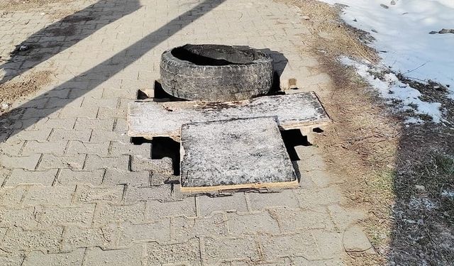 Van’da aylardır onarılmayan kaldırım tehlike saçıyor