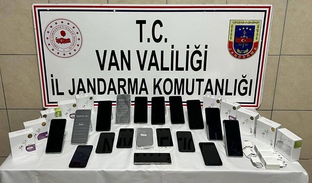 Van’da kaçakçılığa darbe! 1 milyon 120 bin TL değerinde kaçak ürün ele geçirildi