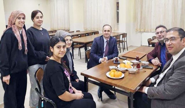 Van’da milli eğitim yöneticilerinden pansiyon ziyareti