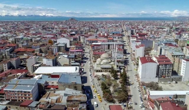 Van’da miting alanları ve yürüyüş güzergâhları yeniden düzenlendi
