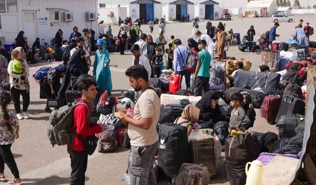 3 milyon Afgan evine döndü