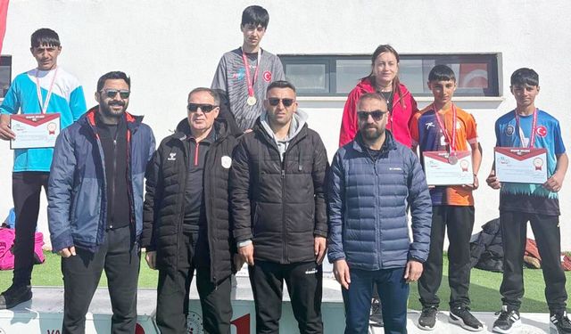 Edremitli öğrencilerden spor müsabakalarında önemli başarılar