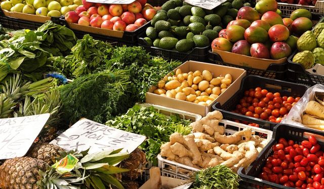 Van'da 18 Mart Hal Fiyatları: Meyve ve Sebze Fiyatları Ne Kadar?