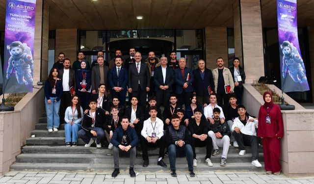 Genç uzaylılar Van YYÜ’de buluştu