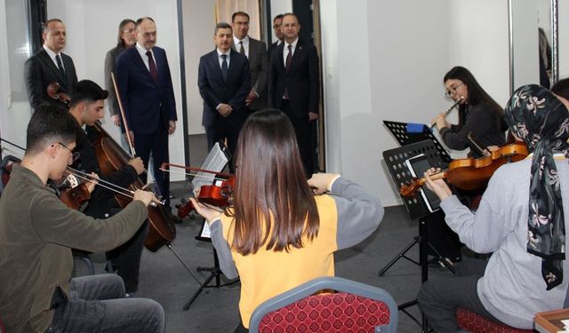 Müdür Çandıroğlu’ndan Güzel Sanatlar Lisesi’ne ziyaret