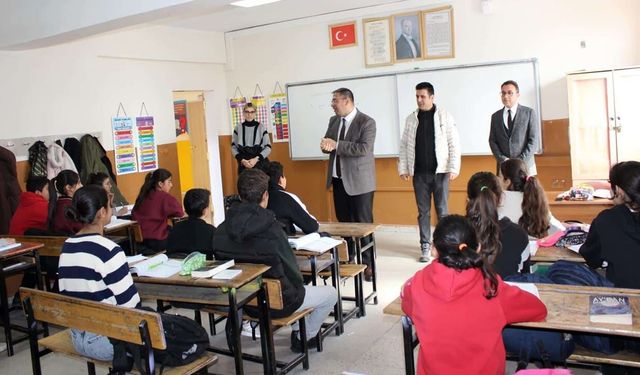 Müdür Nurses’ten ilçedeki okullara ziyaret