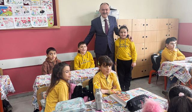 Van İl Millî Eğitim Müdürü Çandıroğlu’ndan okul ziyareti