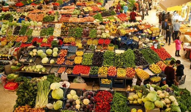 Van'da 23 Mart Hal Fiyatları: Meyve ve Sebze Fiyatları Ne Kadar?