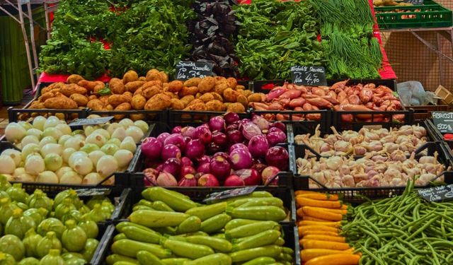 Van'da 31 Mart Hal Fiyatları: Meyve ve Sebze Fiyatları Ne Kadar?